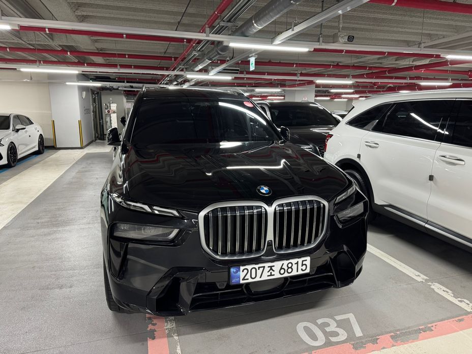 BMW X7 2025