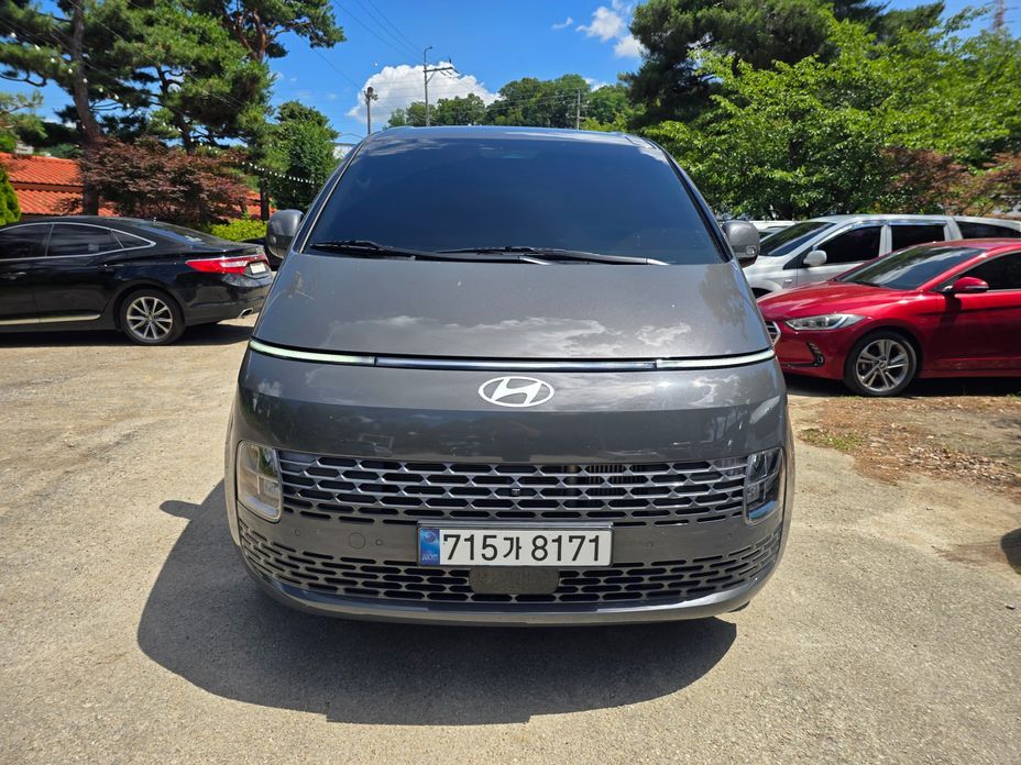 Hyundai Staria 2025