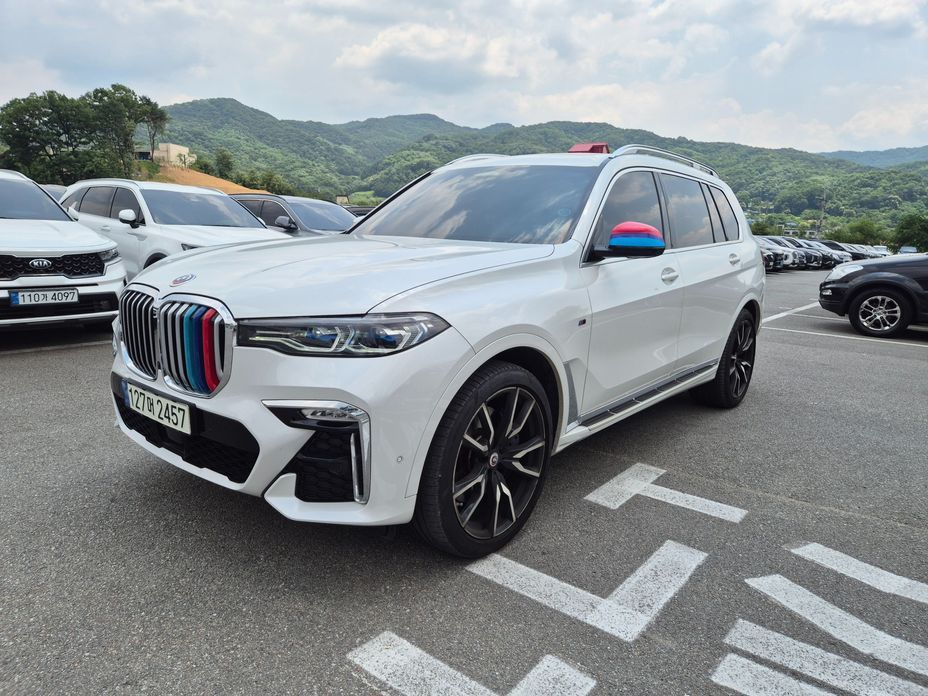 BMW X7 2021