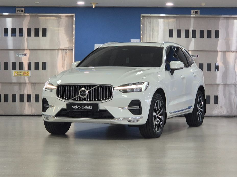 Volvo XC60 2025