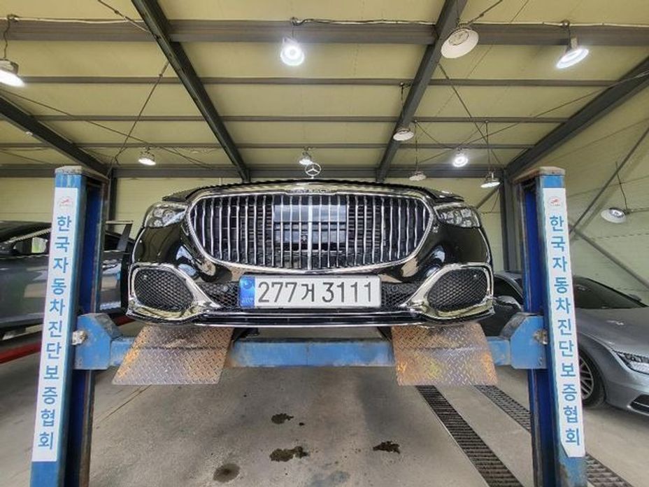 Mercedes-Benz S-Class 2023