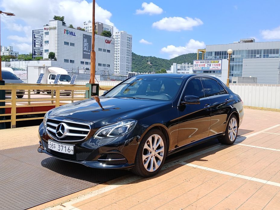 Mercedes-Benz E-Class 2015