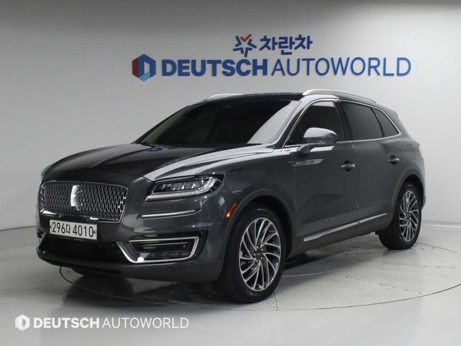 Lincoln Nautilus 2020