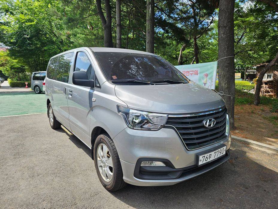 Hyundai Starex 2019