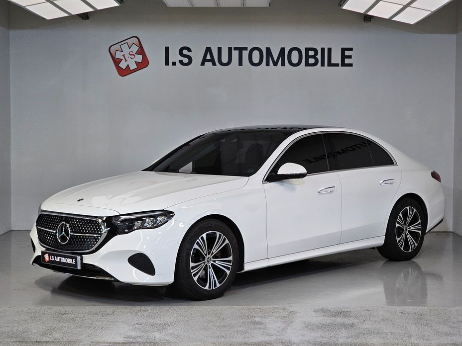 Mercedes-Benz E-Class 2024