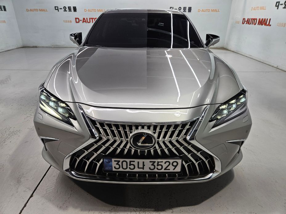 Lexus ES 2026