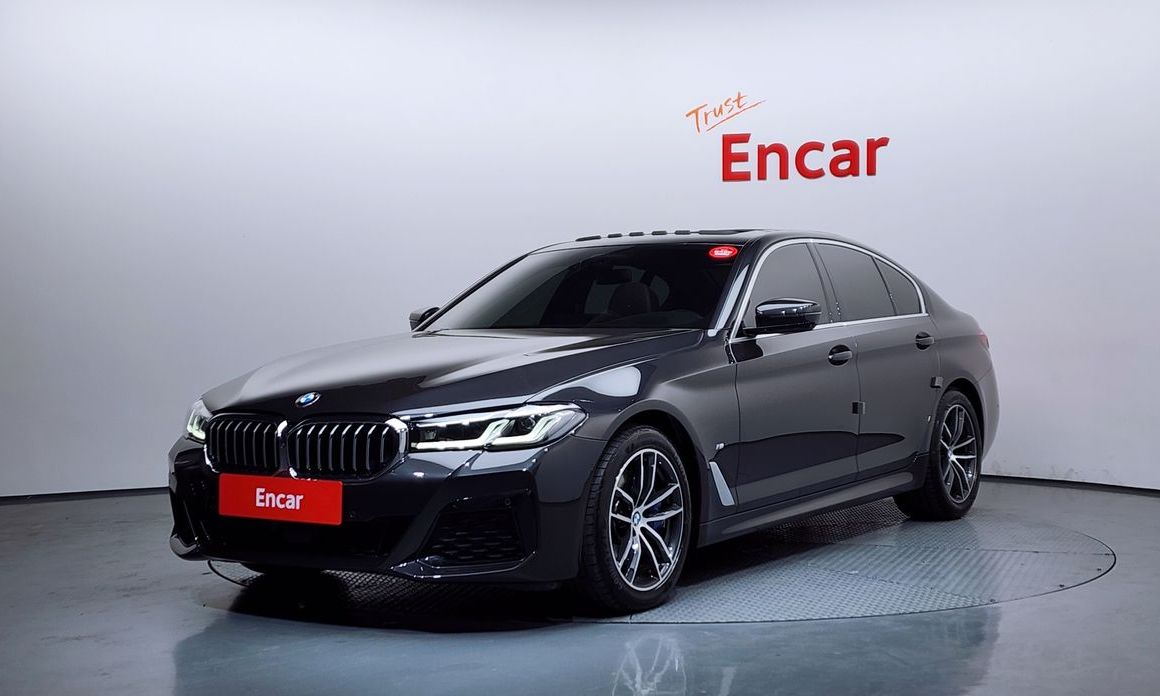 BMW 5-Series 2023