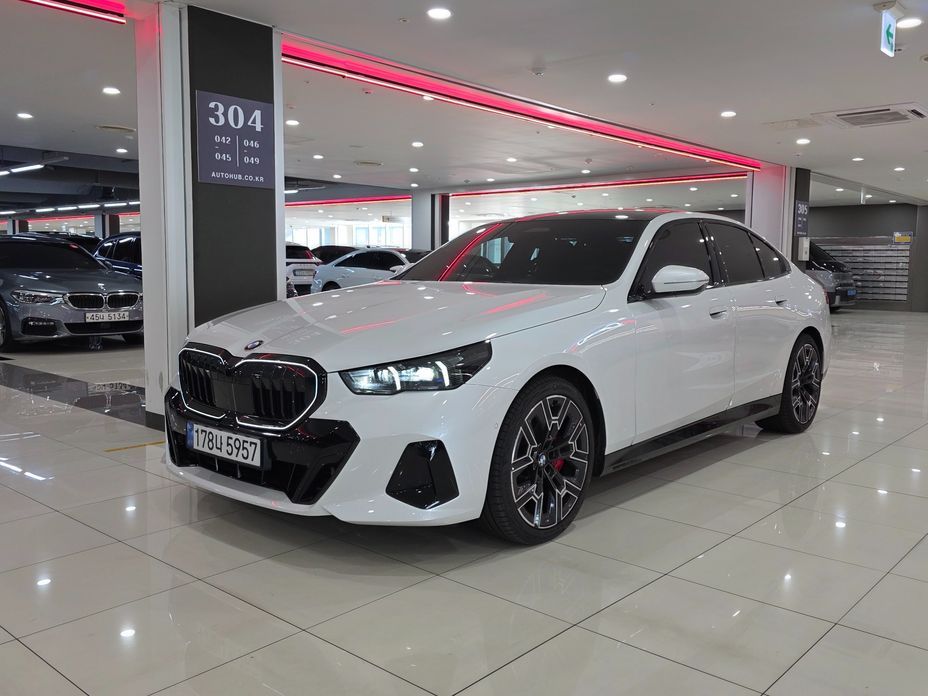 BMW 5-Series 2026