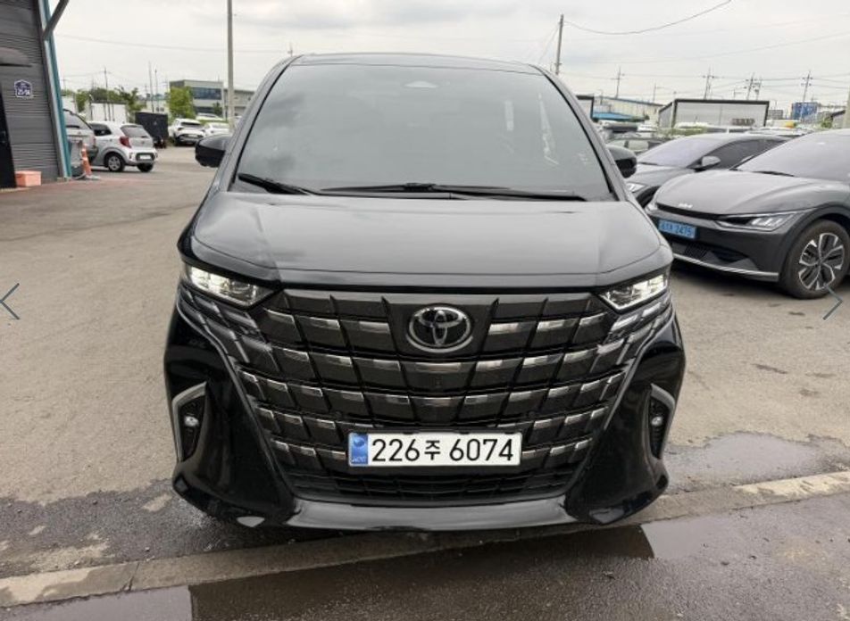 Toyota Alphard 2024