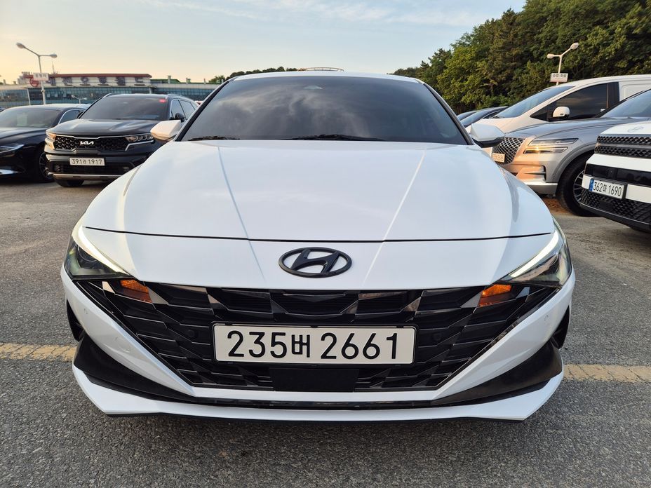 Hyundai AVANTE 2023