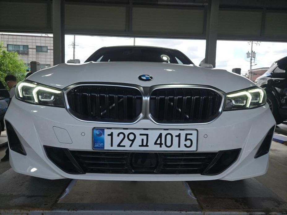 BMW 3-Series 2025