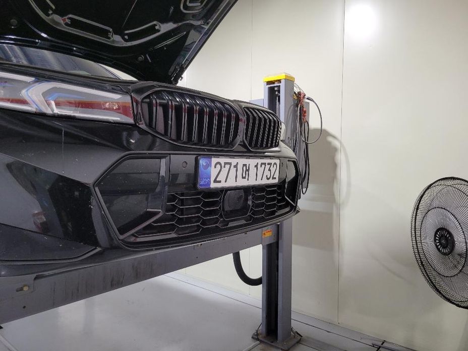 BMW 3-Series 2025
