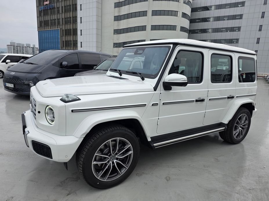 Mercedes-Benz G-Class 2026