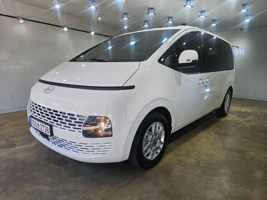 Hyundai Staria 2025