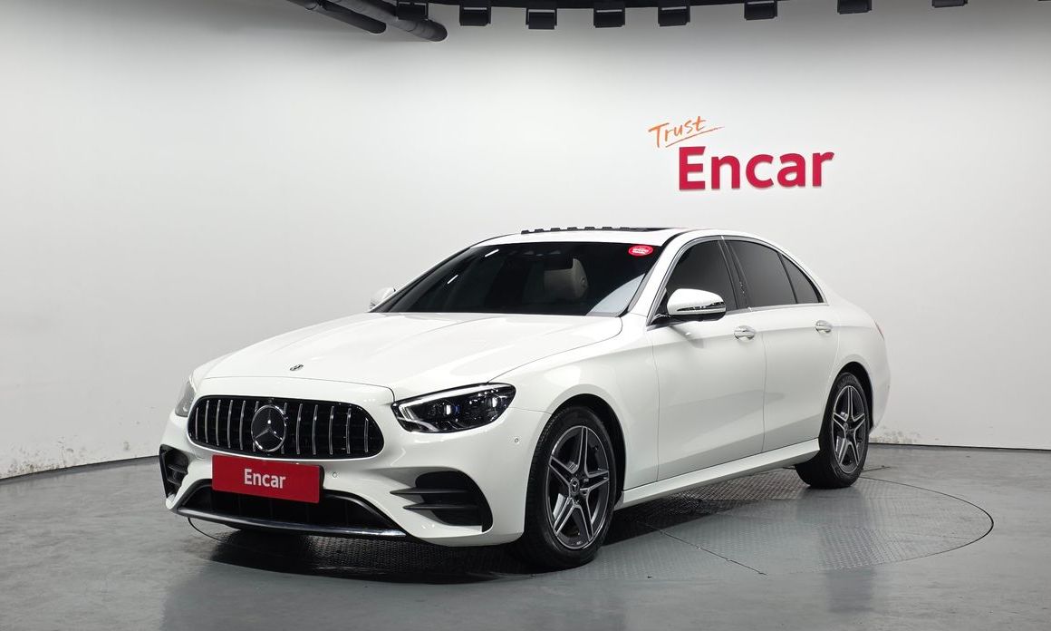 Mercedes-Benz E-Class 2023