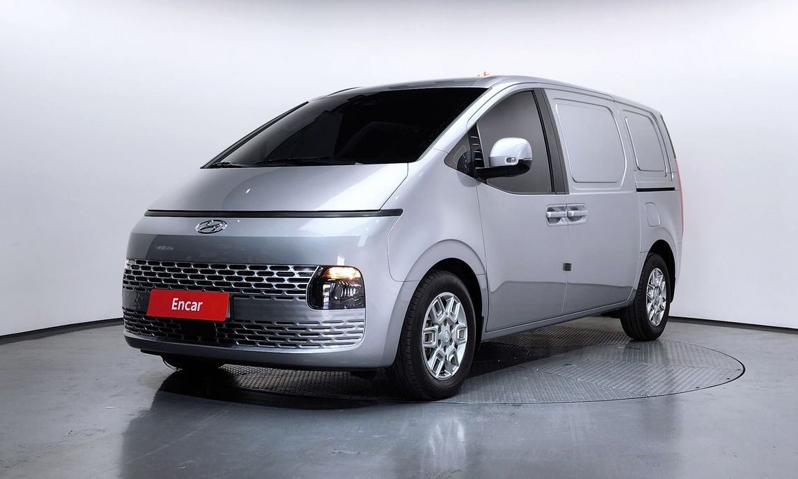 Hyundai Staria 2024