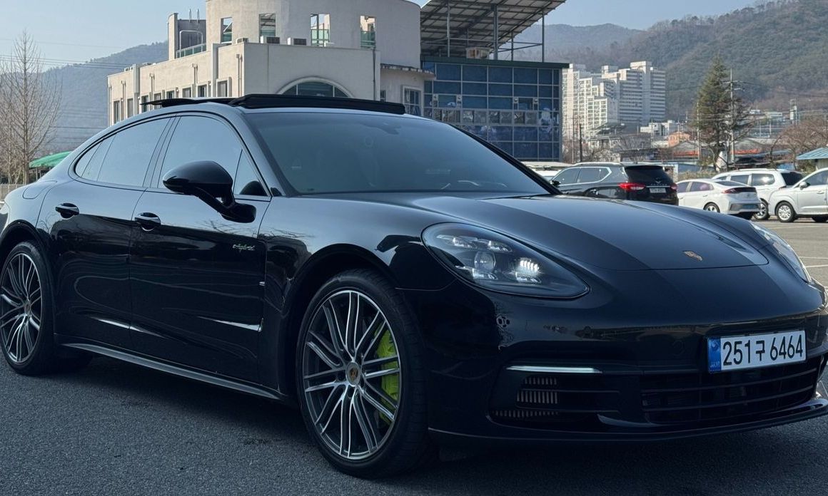 Porsche Panamera 2019