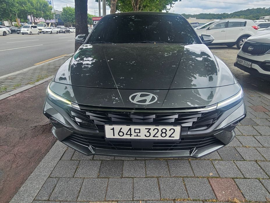Hyundai AVANTE 2024