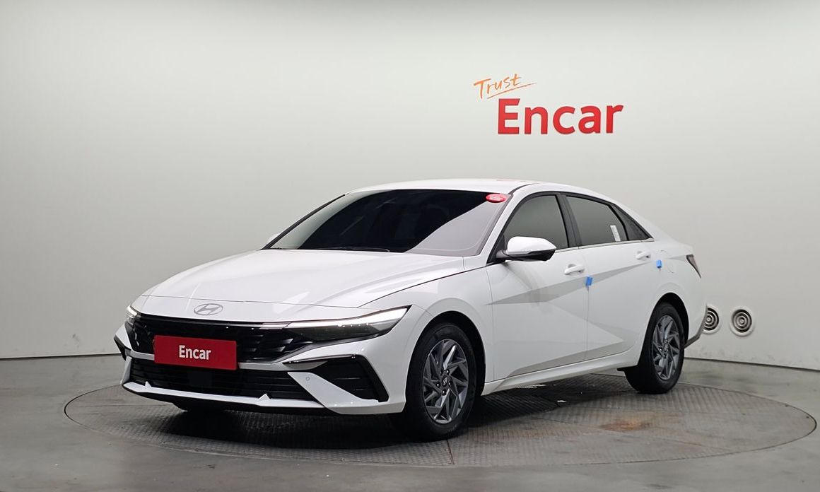Hyundai AVANTE 2025