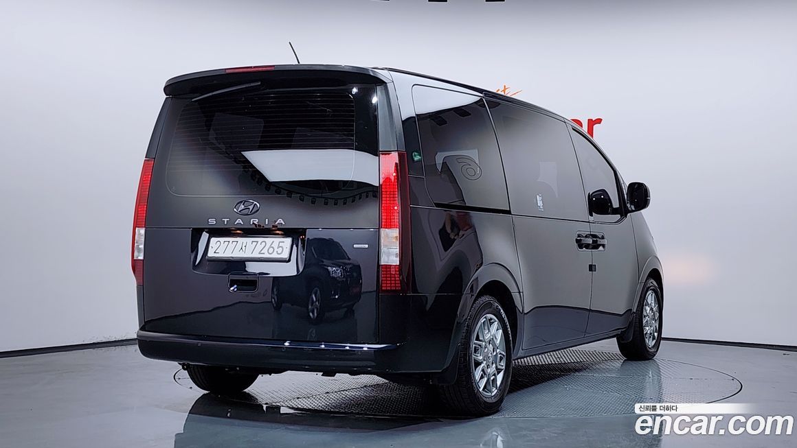 Hyundai Staria 2023