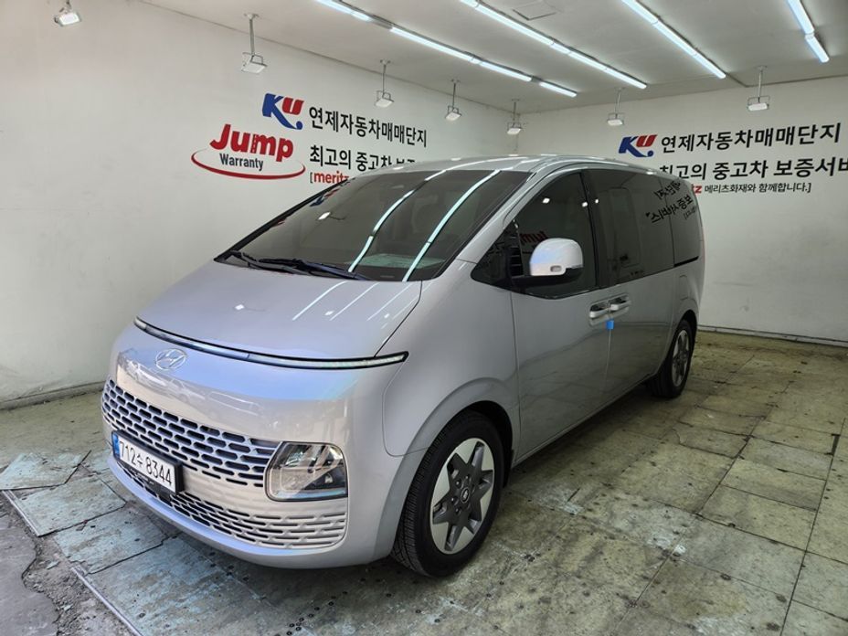 Hyundai Staria 2023