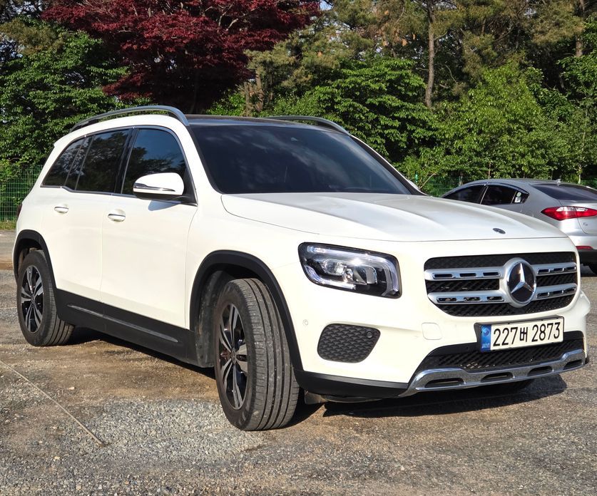 Mercedes-Benz GLB-Class 2021