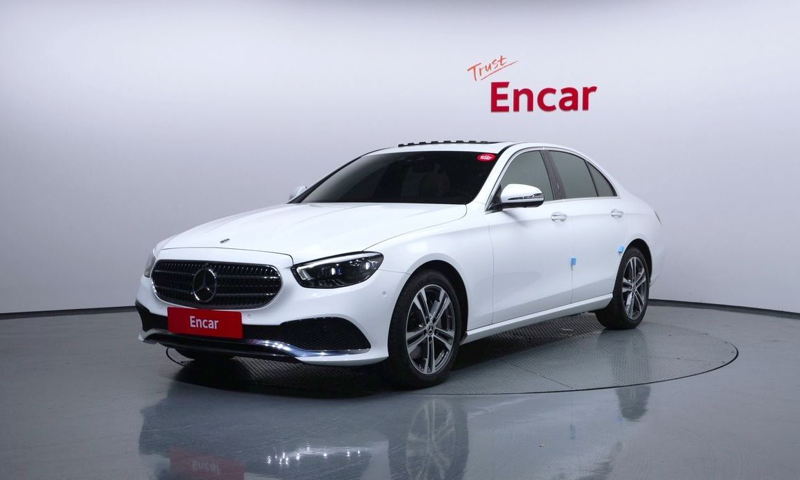 Mercedes-Benz E-Class 2022