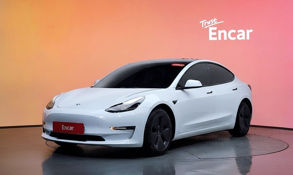 Tesla Model 3 2022