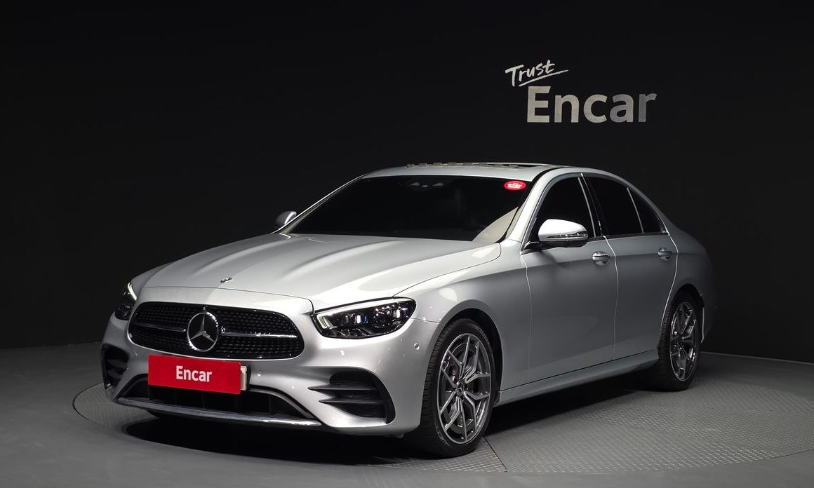 Mercedes-Benz E-Class 2022