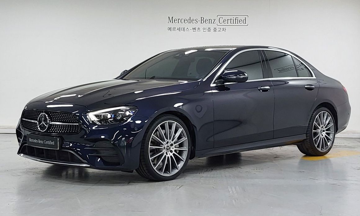 Mercedes-Benz E-Class 2022