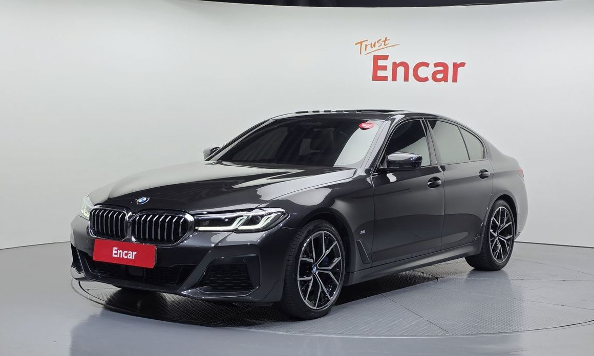 BMW 5-Series 2023