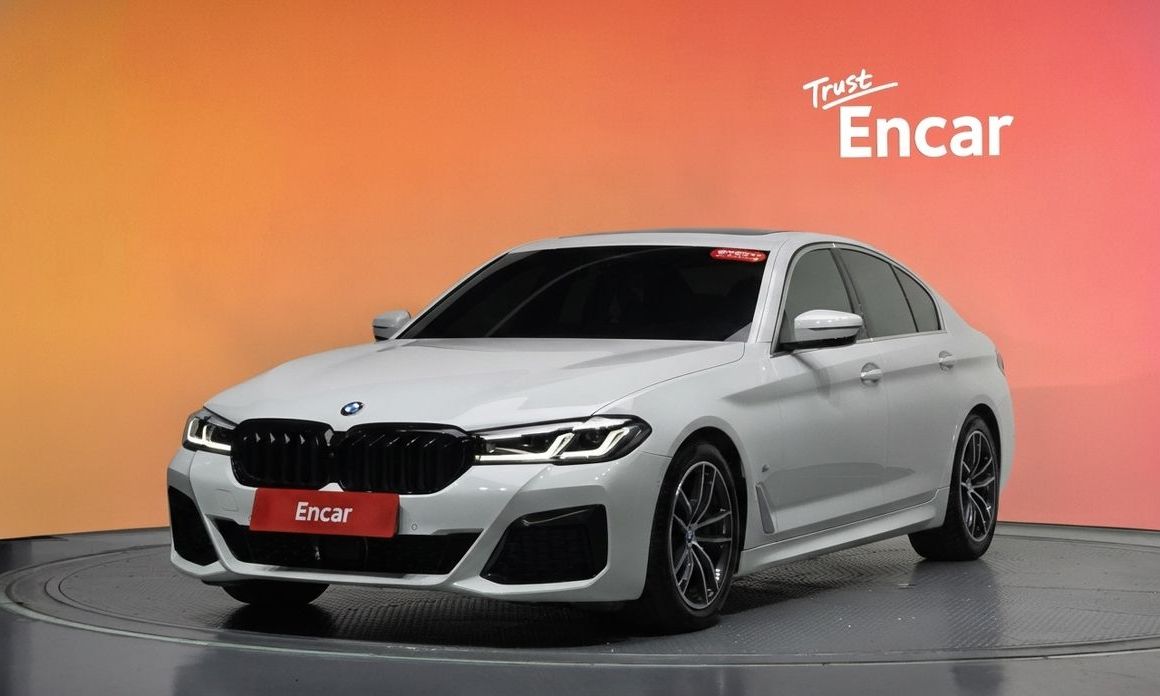 BMW 5-Series 2023