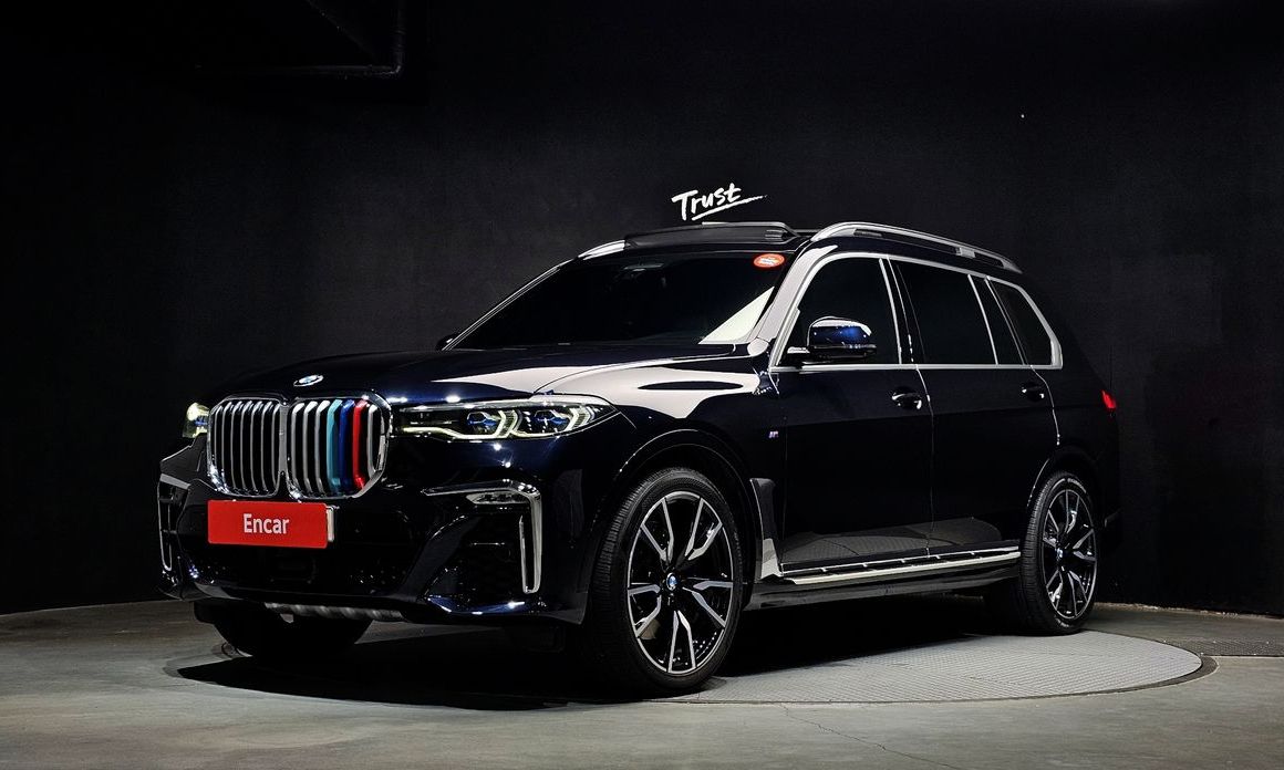 BMW X7 2021