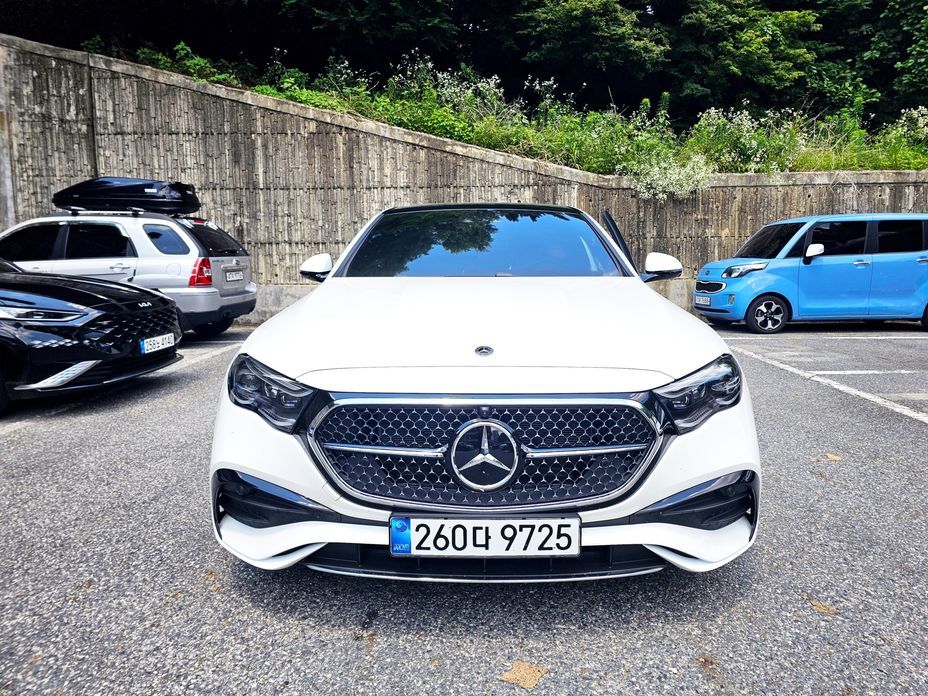 Mercedes-Benz E-Class 2025