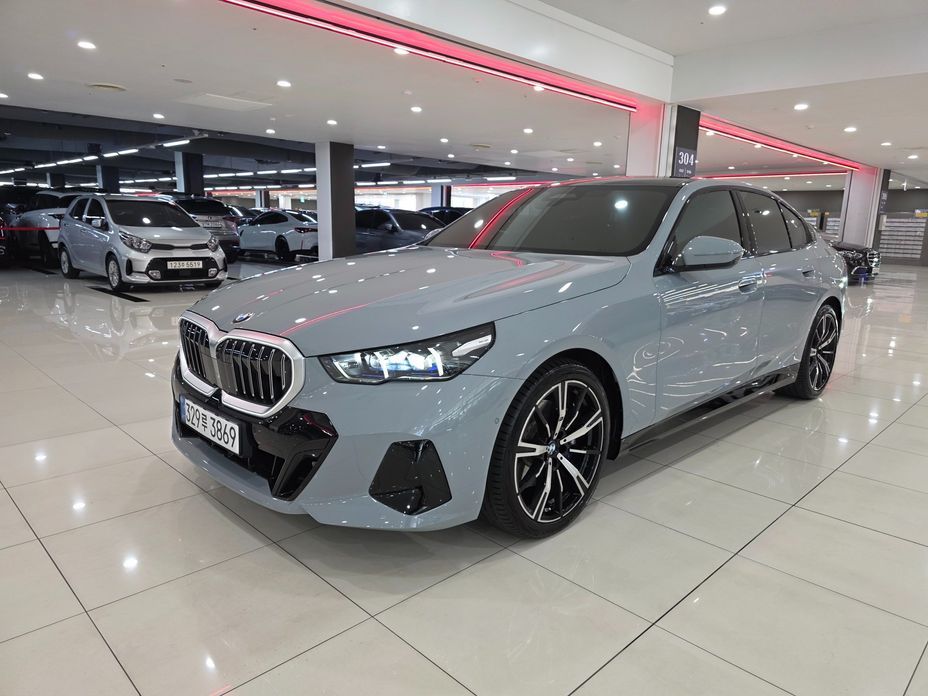 BMW 5-Series 2026