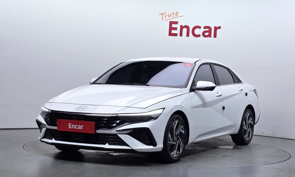 Hyundai AVANTE 2025