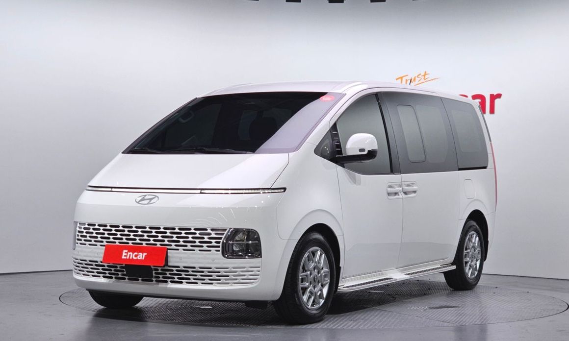 Hyundai Staria 2025