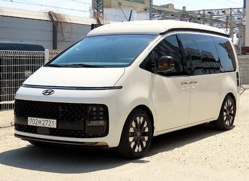 Hyundai Staria 2024
