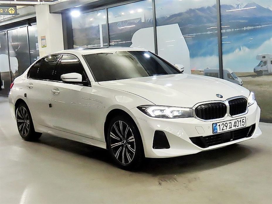 BMW 3-Series 2025