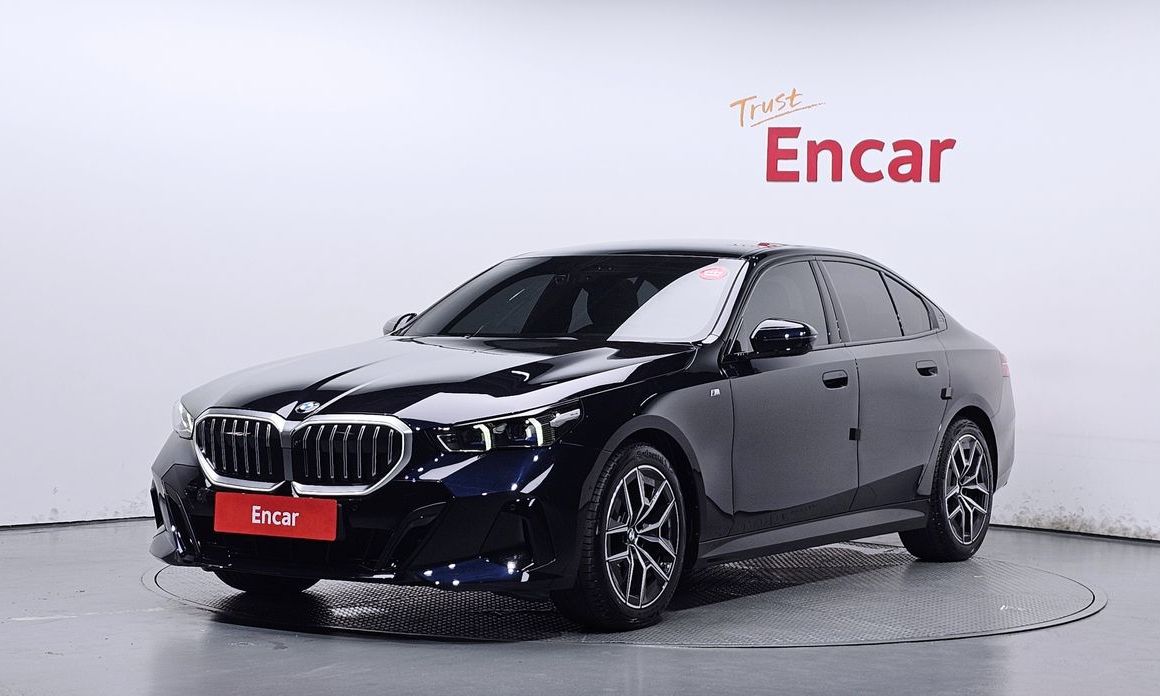 BMW 5-Series 2025
