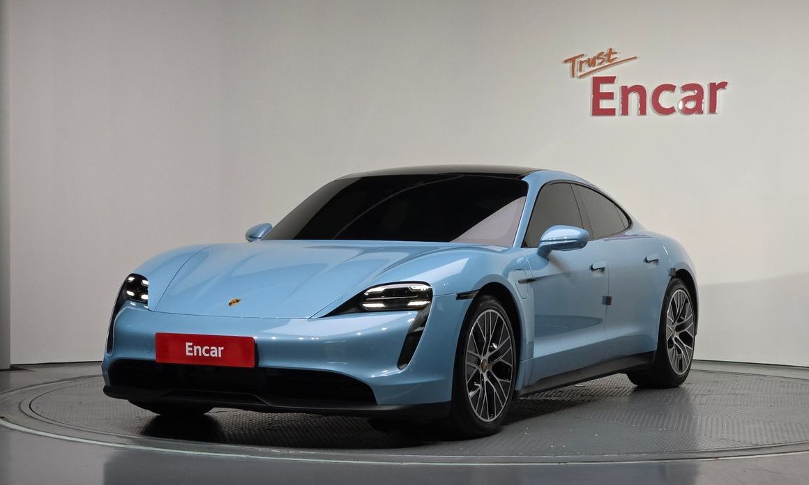 Porsche Taycan 2021