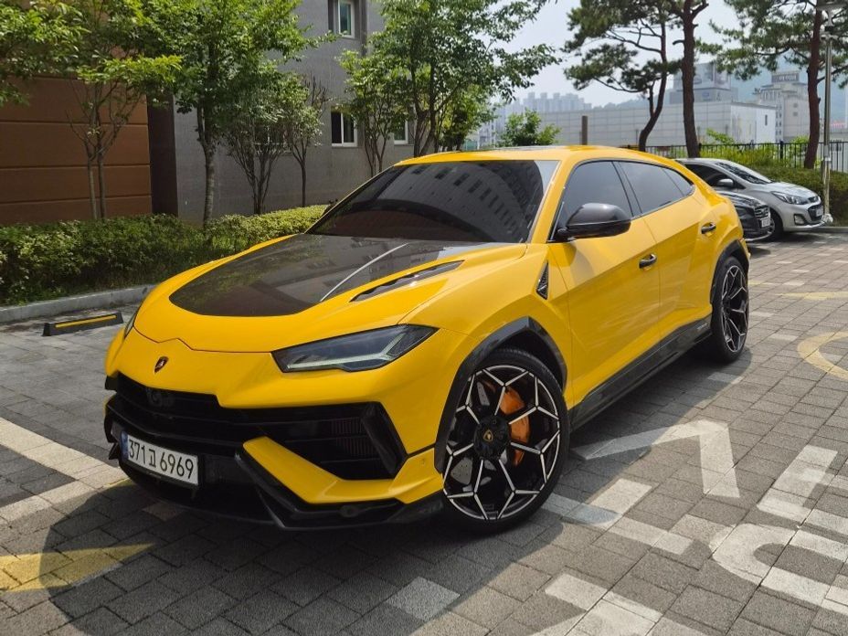 Lamborghini Urus 2024