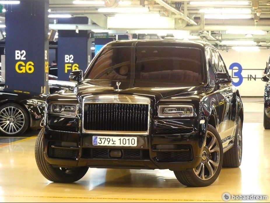 Rolls-Royce Cullinan 2024