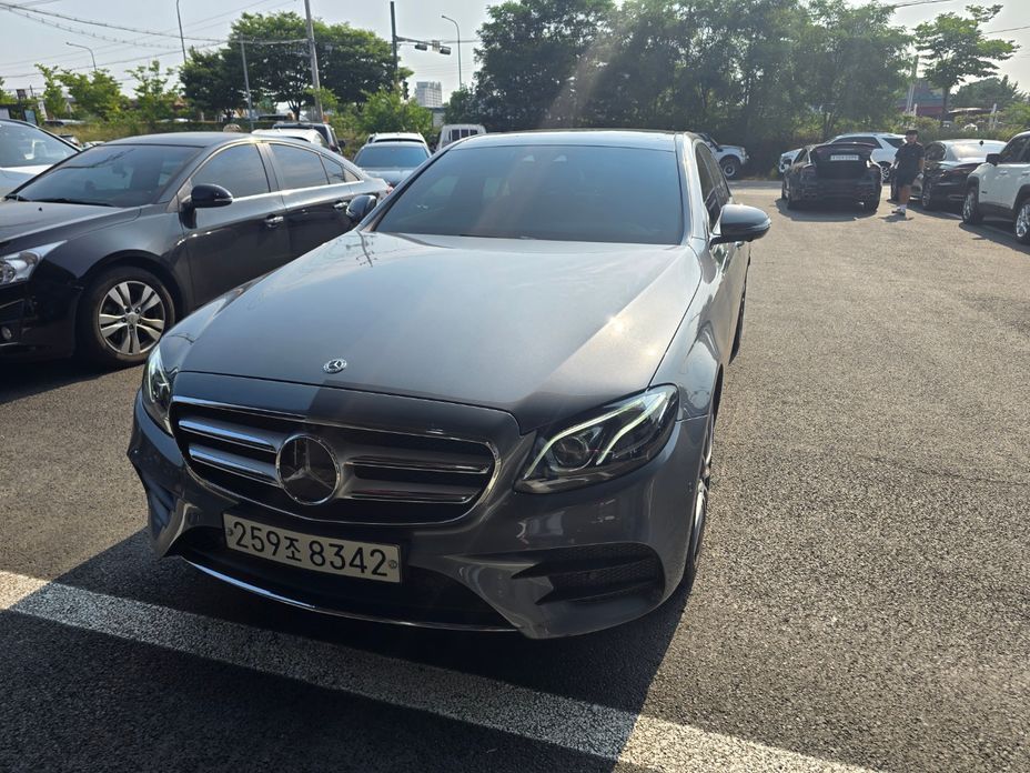 Mercedes-Benz E-Class 2019