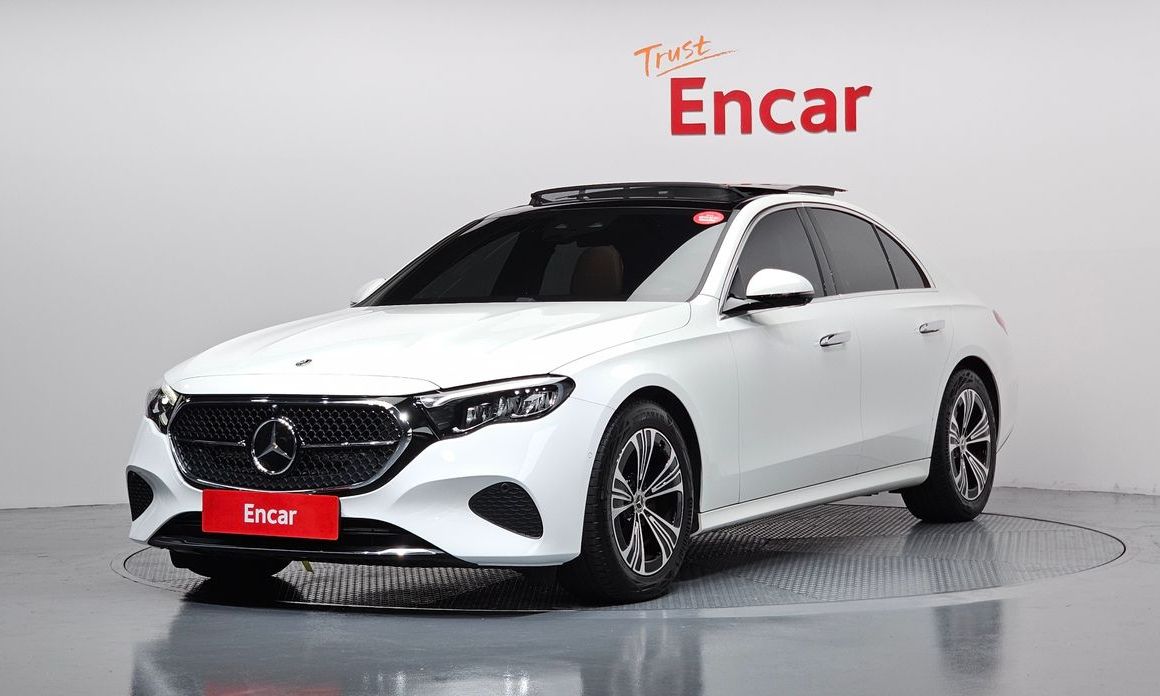 Mercedes-Benz E-Class 2024