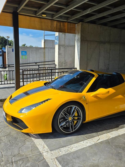 Ferrari 488 2018