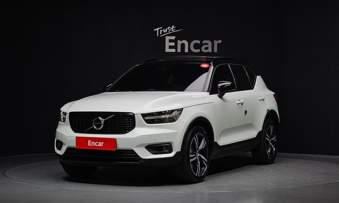Volvo XC40 2021