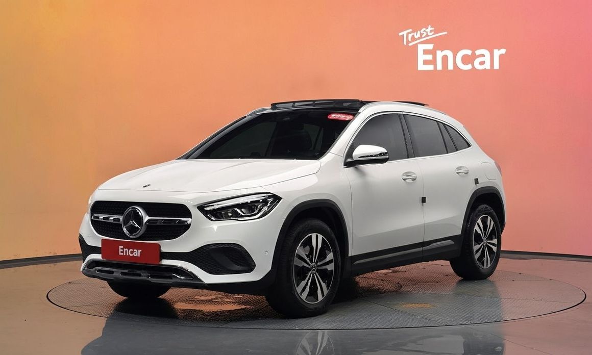 Mercedes-Benz GLA-Class 2021