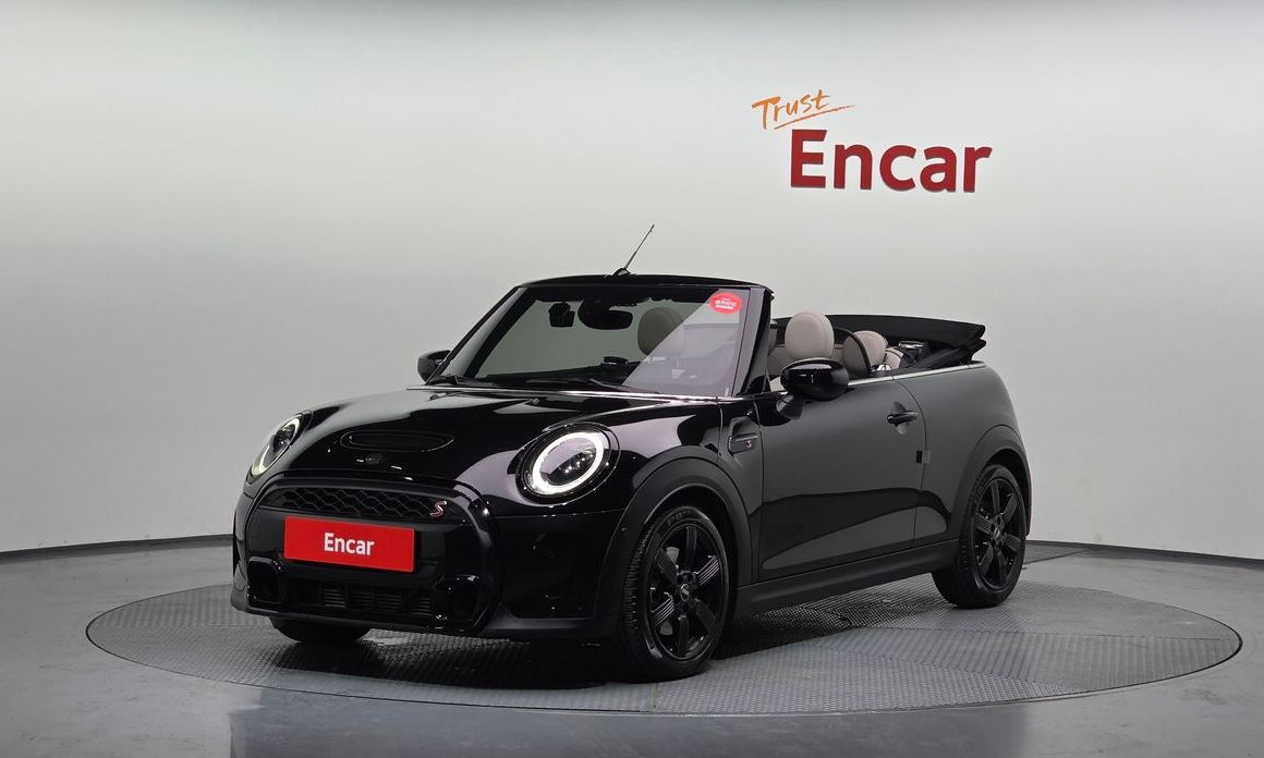 Mini Cooper Convertible 2023