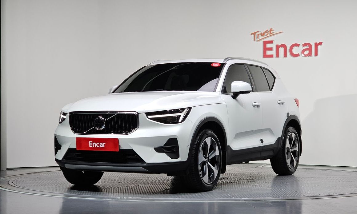 Volvo XC40 2024
